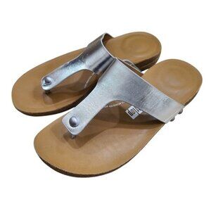 FitFlop Metallic Silver Leather Thong Sandals Shoes Size 6